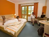 Alphotel Ettal Hotels in Farchant