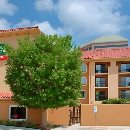 Courtyard Fort Worth I-30 West Near Nas JRB Отели рядом с достопримечательностью «Стадион Амон Картер»