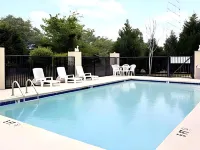 Rodeway Inn & Suites