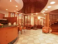 โรงแรม โคลอนน์ - 3 ดาว