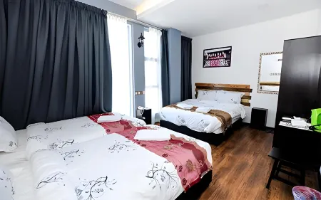 Pi Grand Hotel