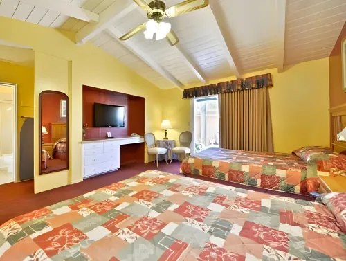 Fallbrook Country Inn