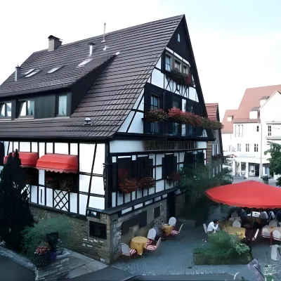 Hotel Traube nähe Messe Stuttgart Отели рядом с достопримечательностью «Плининген»