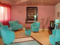 Louis Hotel - 2-Star