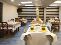 Hotel Longoria Plaza by Pandorahoteles - breakfast