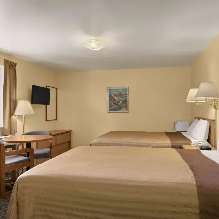 Travelodge by Wyndham Wenatchee