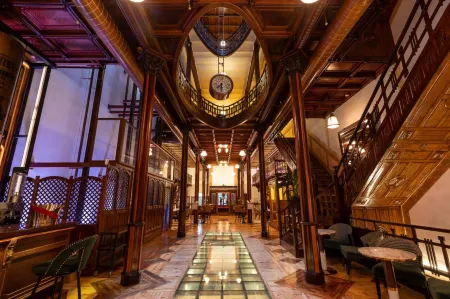 Hotel Las Tres Campanas