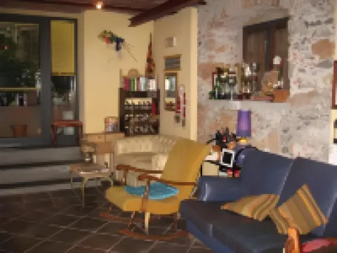 阿爾伯哥拉維勒塔酒店 薩爾扎納酒店