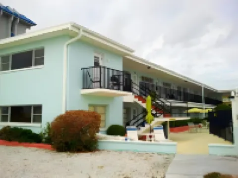 Beachside Resort Motel Hotels in Treasure Island