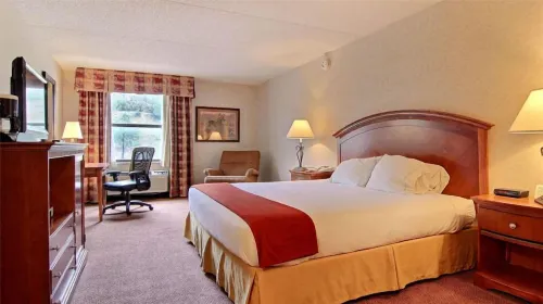 Ruidoso Mountain Inn - parking
