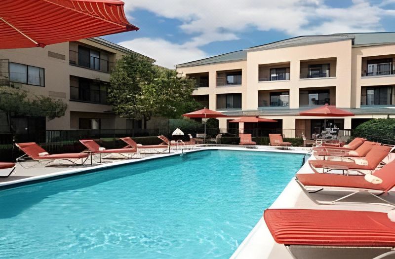 Courtyard Dallas Plano in Legacy Park photo 4