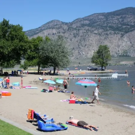 Holiday Inn & Suites OSOYOOS by IHG