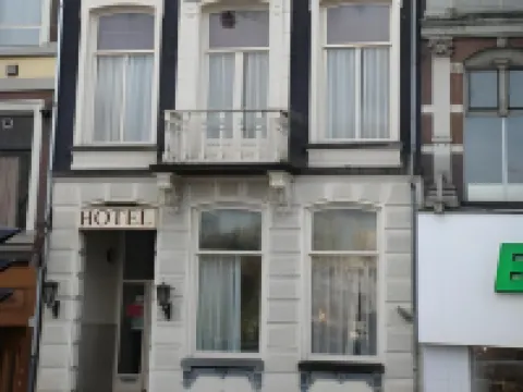 Blossoms City Hotel Hotels near Heineken Experience