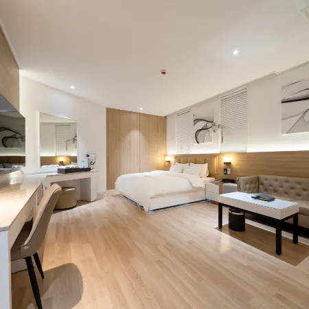 Yangpyeong Premium Hotel Latte Отели рядом с достопримечательностью «Храм Суджонса»