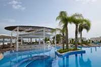 Sunrise Oasis Hotel & Waterpark - con vistas al mar