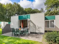 Comfortable Bungalow with Dishwasher, Near Hunebedcentrum Hotels near D27