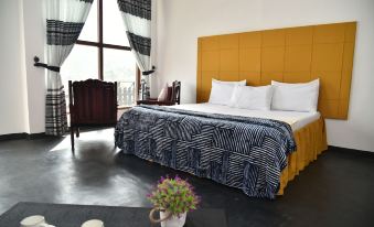 Shiny Cot Room Interior
