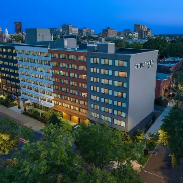 Courtyard New Haven at Yale Отели в г. Нью-Хейвен