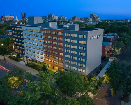 Courtyard New Haven at Yale Hotels in New Haven