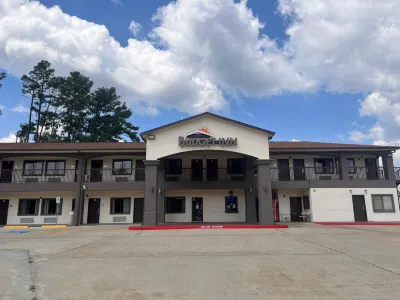 Budget Inn by OYO San Augustine