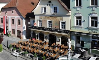 Madar Café Restaurant Zum Fürsten