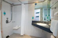 Holiday Inn Express Manchester - East Hotels in Hyde