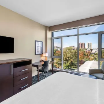 Best Western Plus Hotel Montreal โรงแรมใกล้Chateau Ramezay Museum