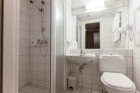 F2 Hotel and Apartment فنادق في Kwabre