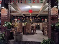 Astuti Gallery Homestay - Breakfast