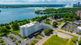 DoubleTree by Hilton Niagara Falls
