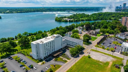 DoubleTree by Hilton Niagara Falls