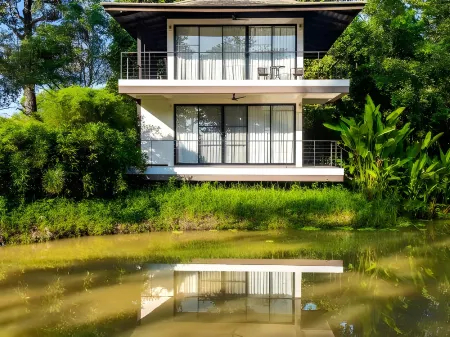 The River Resort Отели в г. Тямпатсак