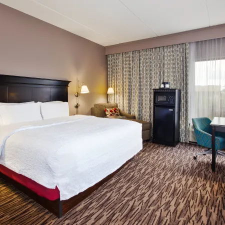 Hampton Inn & Suites Cleveland-Airport/Middleburg Heights