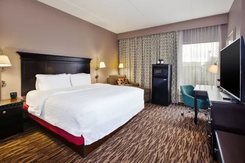 Hampton Inn & Suites Cleveland-Airport/Middleburg Heights