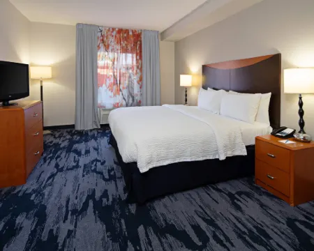 แฟร์ฟิลด์ อินน์แอนด์สวีทส์ ซีแอตเทิล เบรเมอร์ตัน โรงแรมในเบรเมอร์ตัน