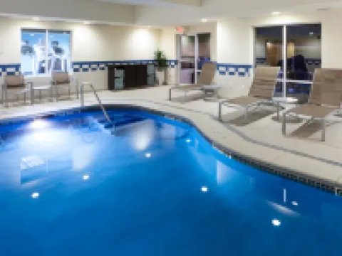 フェアフィールド イン & スイーツ ラストン ラストンのホテル