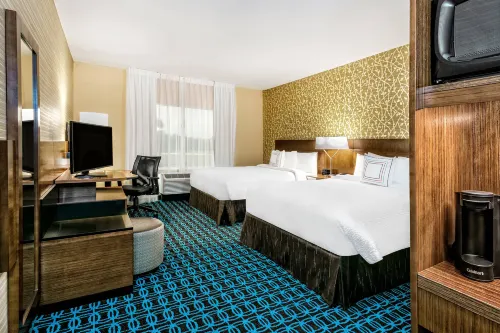Fairfield Inn & Suites Van Canton Area