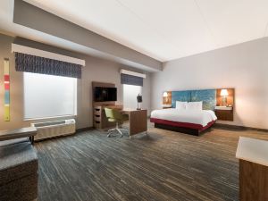 Hampton Inn & Suites Charlotte-Airport