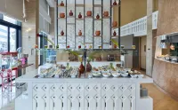Hilton Garden Inn Muscat Al Khuwair - breakfast