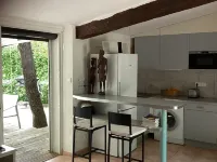 Studio Avec Terrasse et Pergola Dans Propriété Calme et Sécurisée Hotels in Cogolin