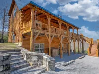 Amazing Mountain Views / Hot Tub / Fireplace / Game Room / Creek / Trails Hotels in Broad River