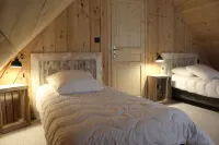 Chalet " la Chadeyre " Free Wifi, Heating Included Hotels in Murol