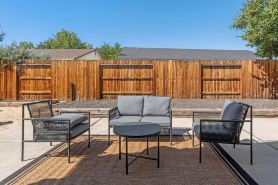 Luxury Home, W/Pool Table; 40 min from Tahoe