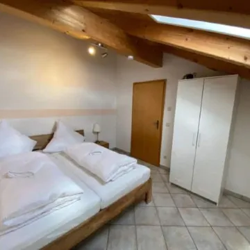 Schöne Ferienwohnung Juliane im Dachgeschoss