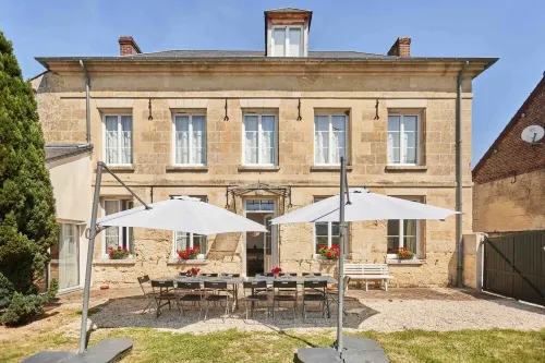 Ichibam 15 pers, swimming pool, jacuzzi (optional) Hotels in Aisne