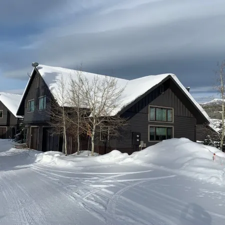 Ski In/Ski out - Great Location in Big Sky Mountain Village