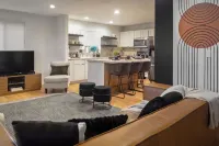 The Rosie Roots - Cozy Pet Friendly House