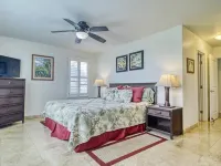 A Welcoming Beachfront 2BR/2BA, Vacation Home, W/D, AC, STEPS TO BEACH! Hotels in Kapaa