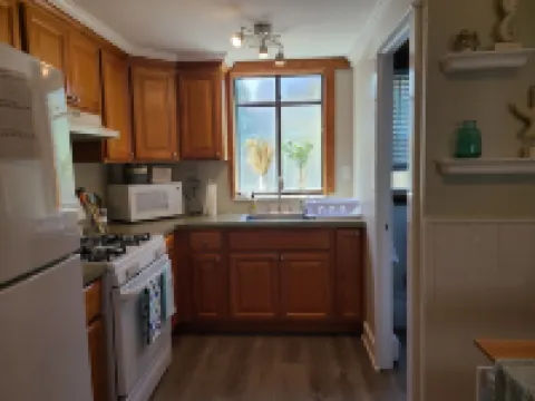 Cozy Home Just Steps to the Beach! Hotels in Seaside Park