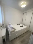 Central apartment with private parking